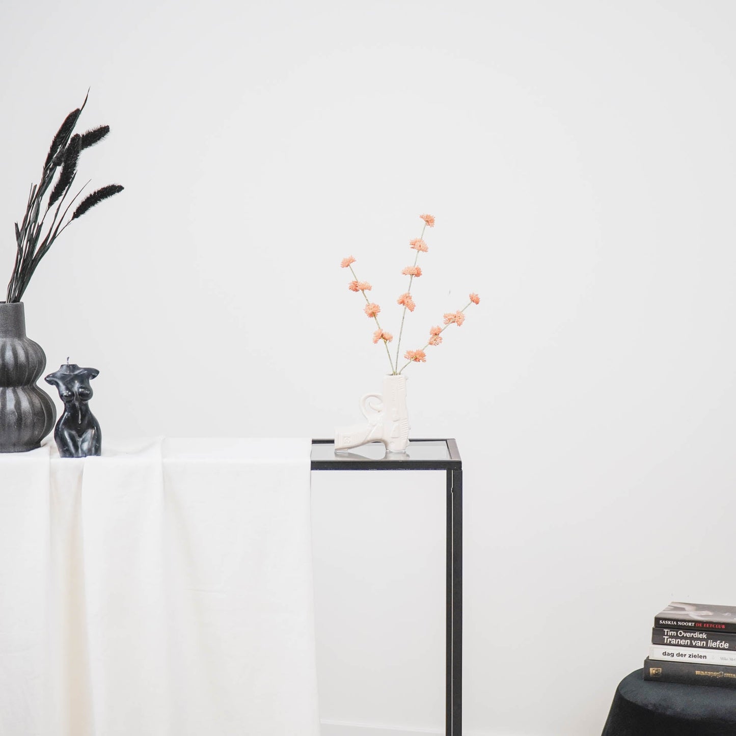 Silent Shot – White Ceramic Vase